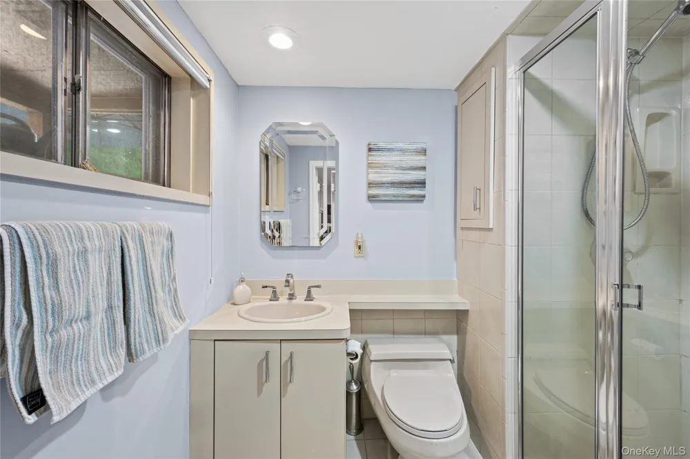 12 Jano Place Plainview, NY 11803