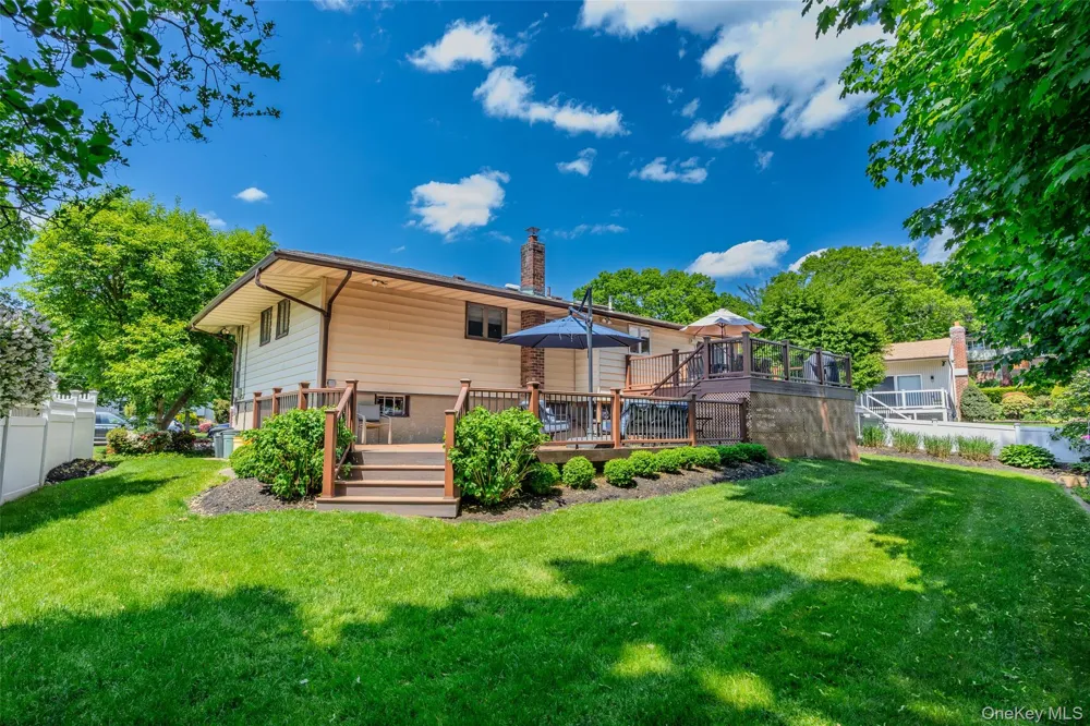 12 Jano Place Plainview, NY 11803
