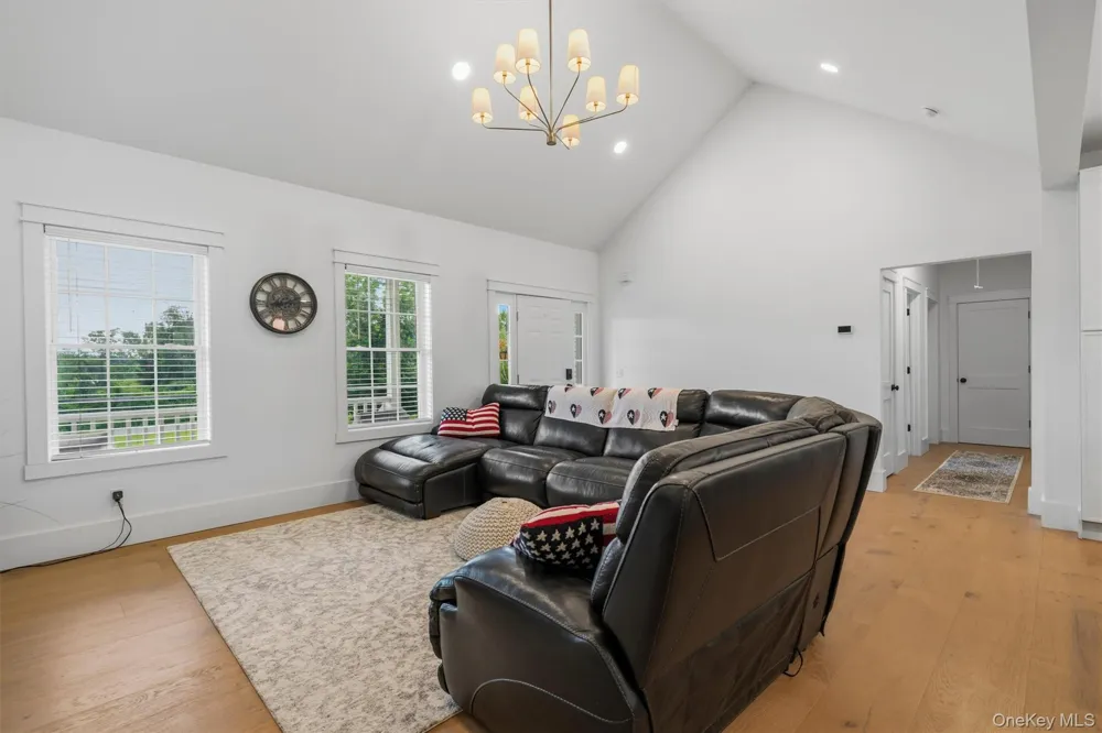 19 Firemens Lane Newburgh, NY 12550