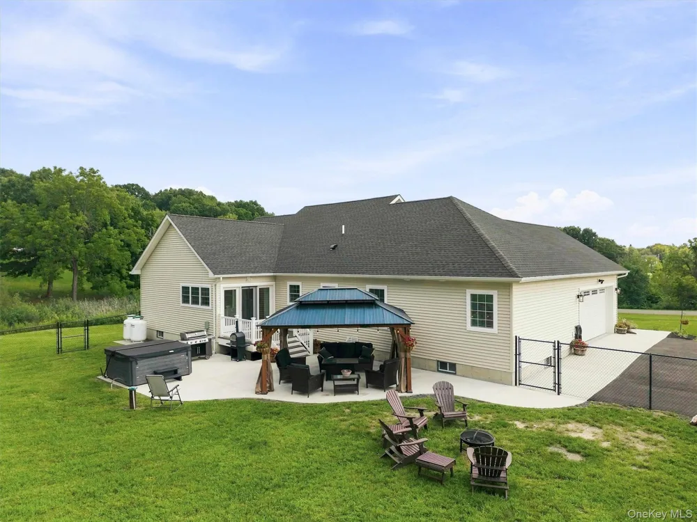 19 Firemens Lane Newburgh, NY 12550