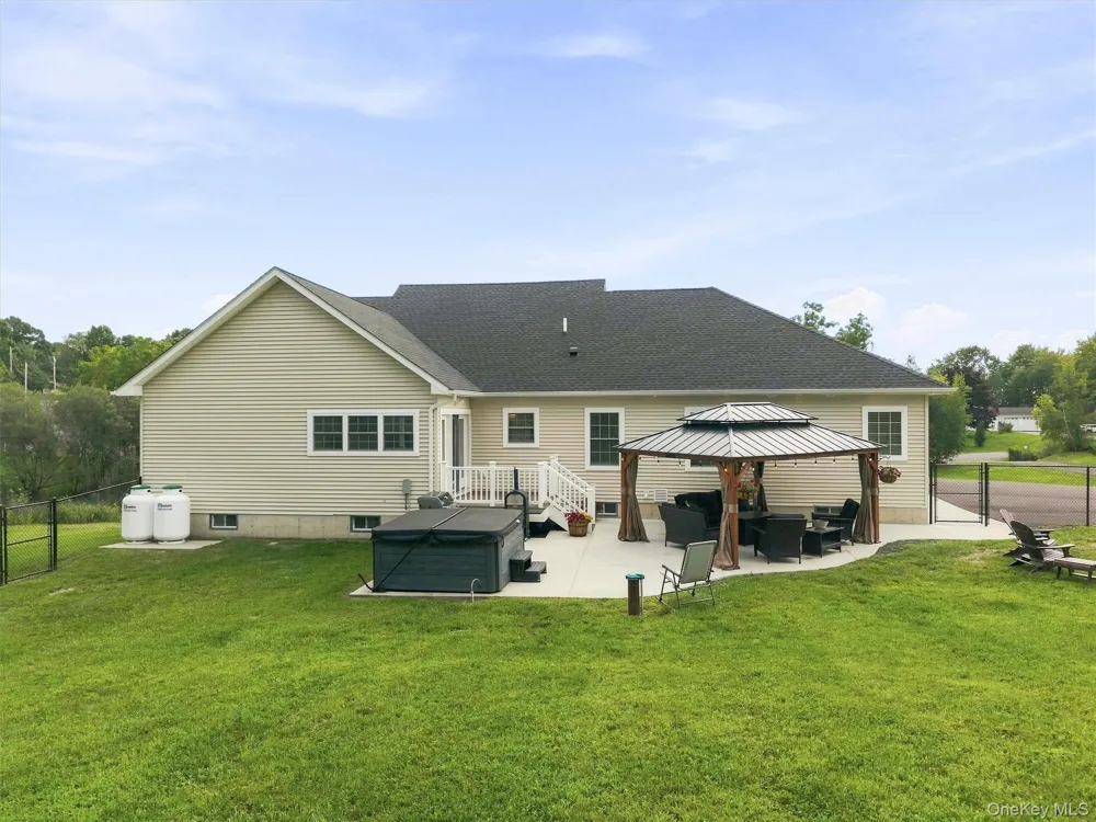 19 Firemens Lane Newburgh, NY 12550