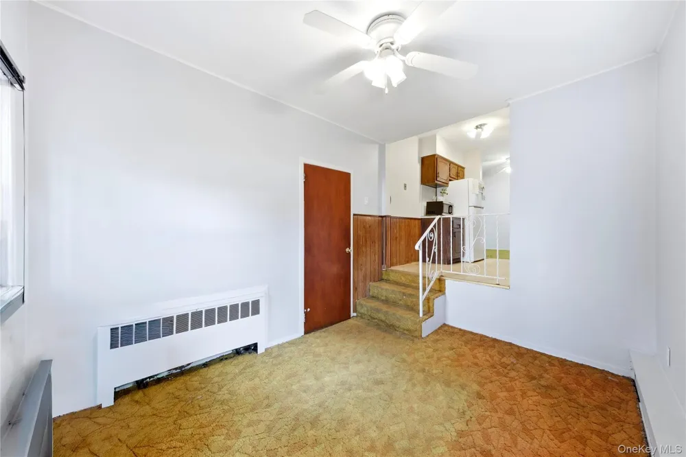 10 Shirley Lane West Babylon, NY 11704