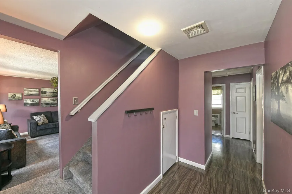 63 Michele Terrace Massapequa Park, NY 11762