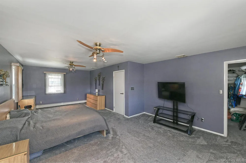 63 Michele Terrace Massapequa Park, NY 11762