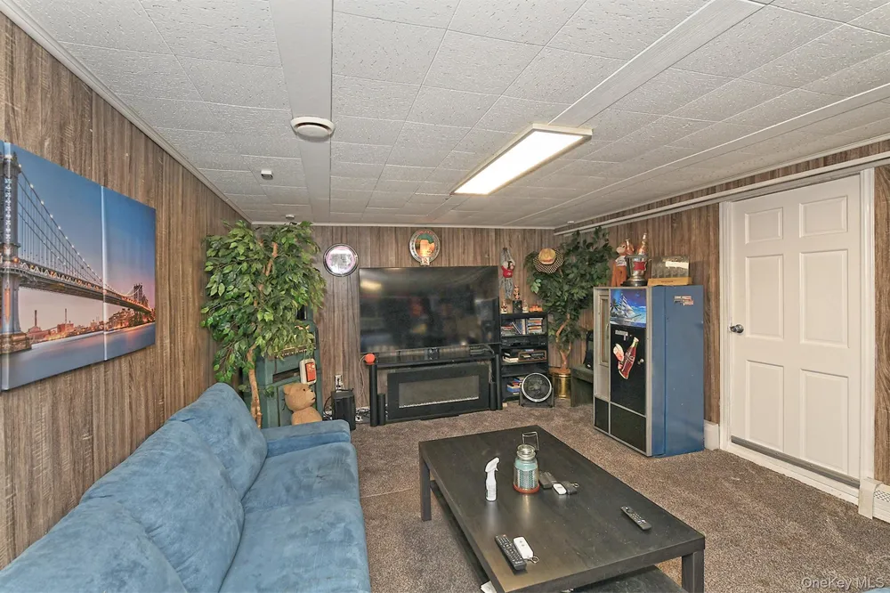 63 Michele Terrace Massapequa Park, NY 11762