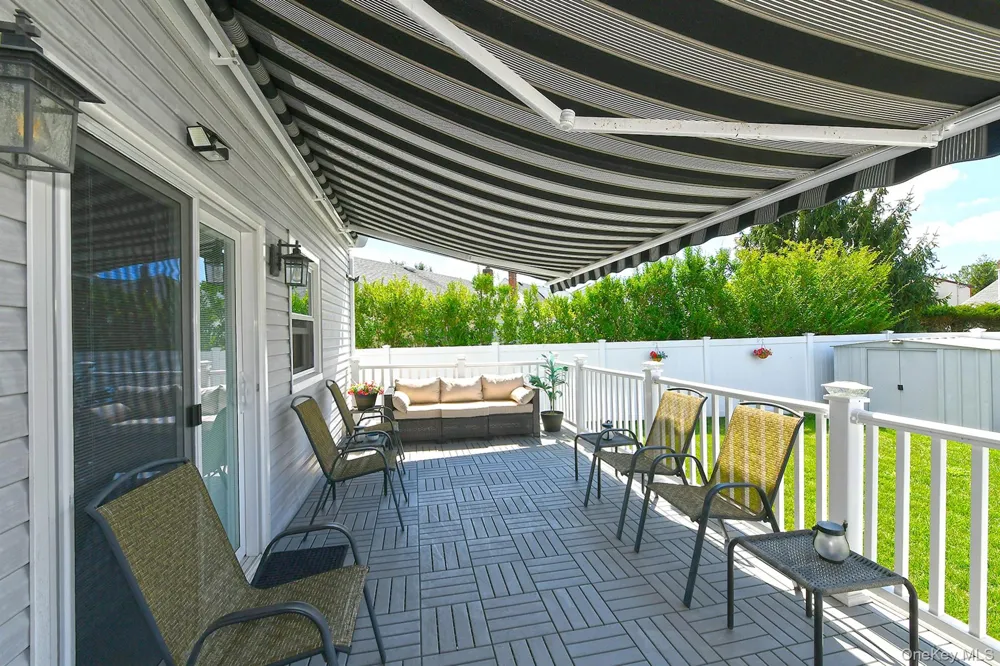 63 Michele Terrace Massapequa Park, NY 11762