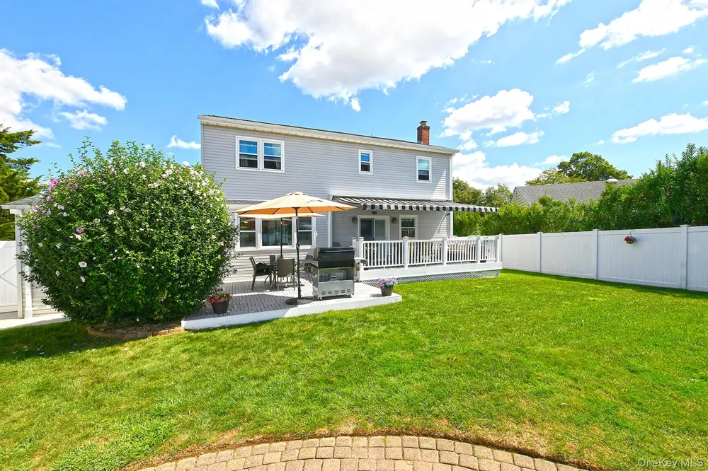 63 Michele Terrace Massapequa Park, NY 11762