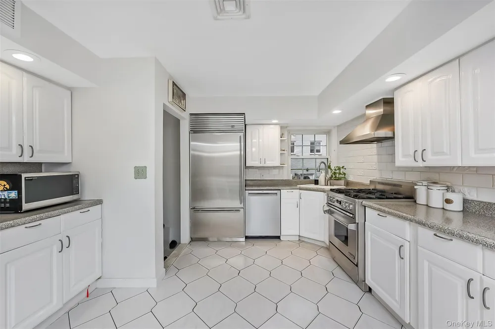 2-11 147th Street Whitestone, NY 11357