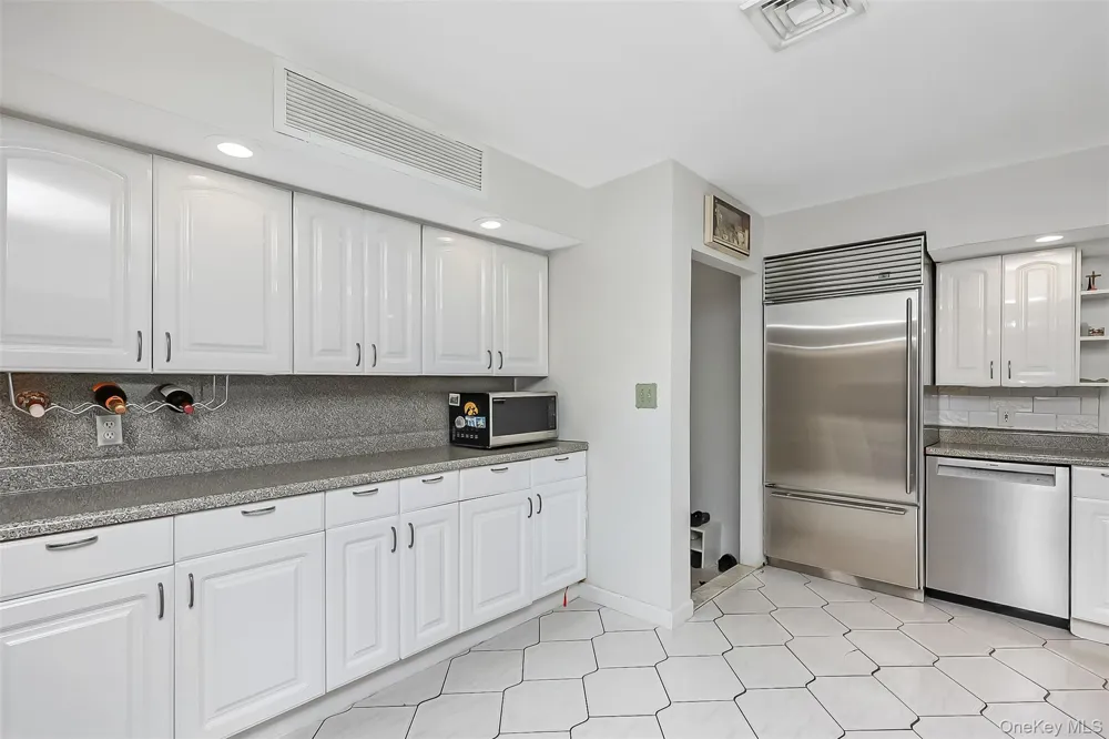 2-11 147th Street Whitestone, NY 11357