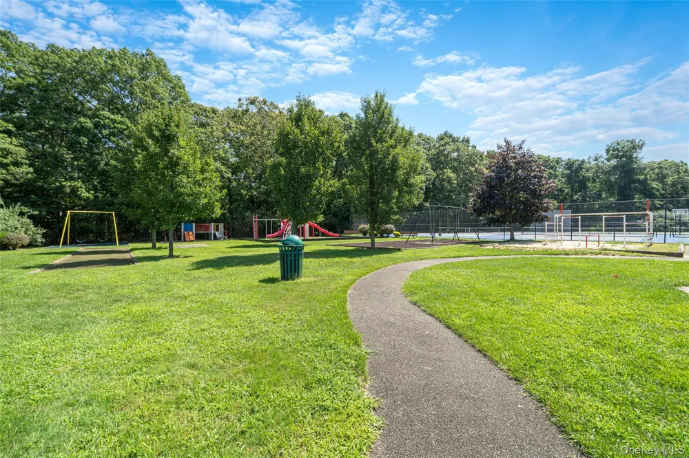78 Artist Lake Drive Middle Island, NY 11953