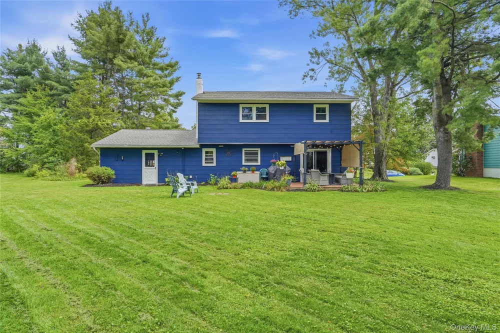 24 Esther Place Lake Katrine, NY 12449