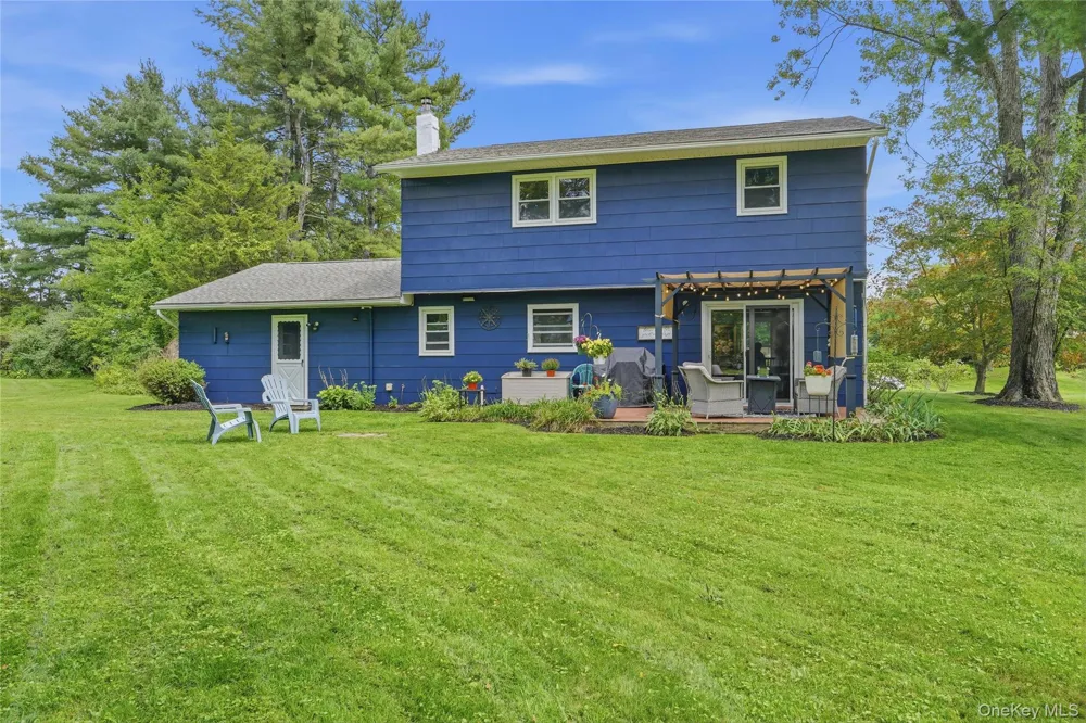 24 Esther Place Lake Katrine, NY 12449