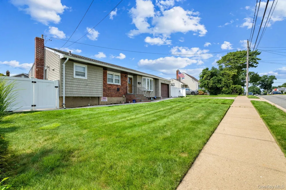 40 Elm Avenue Farmingdale, NY 11735