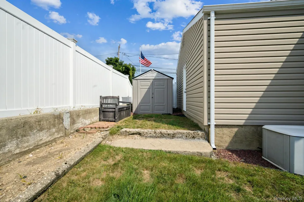 40 Elm Avenue Farmingdale, NY 11735