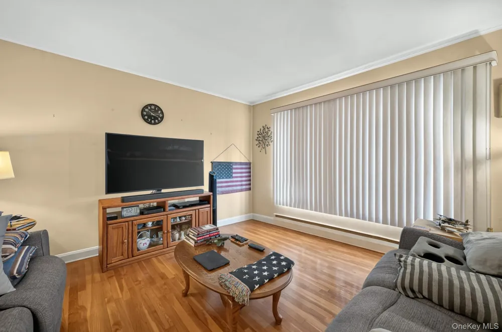 40 Elm Avenue Farmingdale, NY 11735