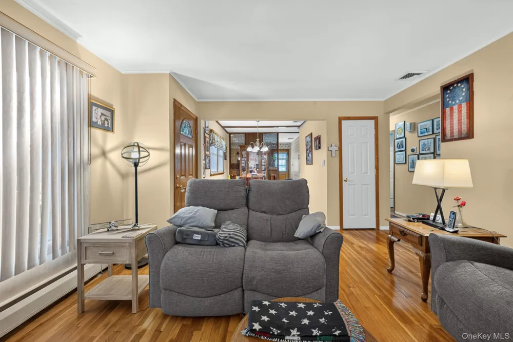 40 Elm Avenue Farmingdale, NY 11735