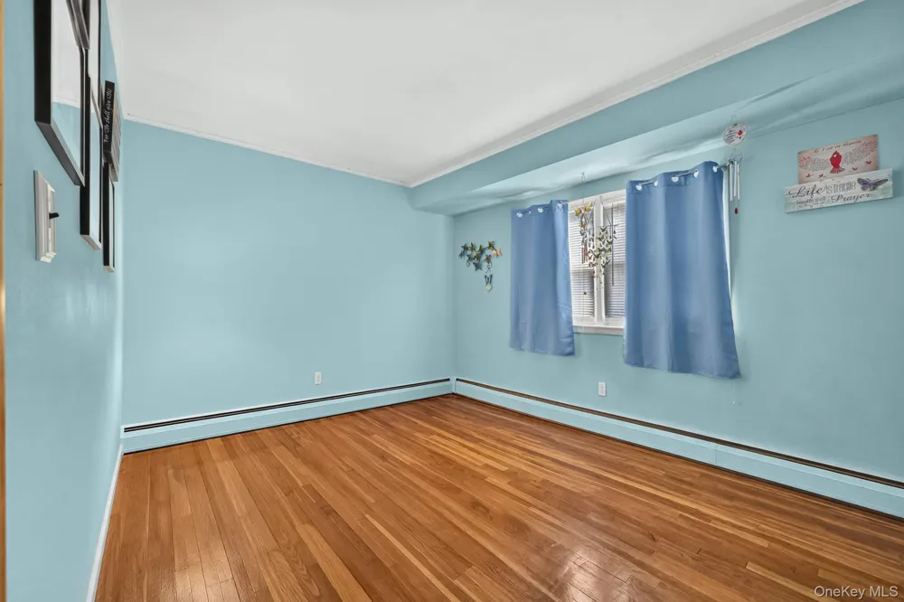 40 Elm Avenue Farmingdale, NY 11735