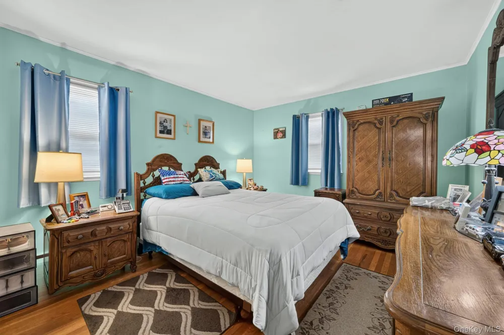 40 Elm Avenue Farmingdale, NY 11735