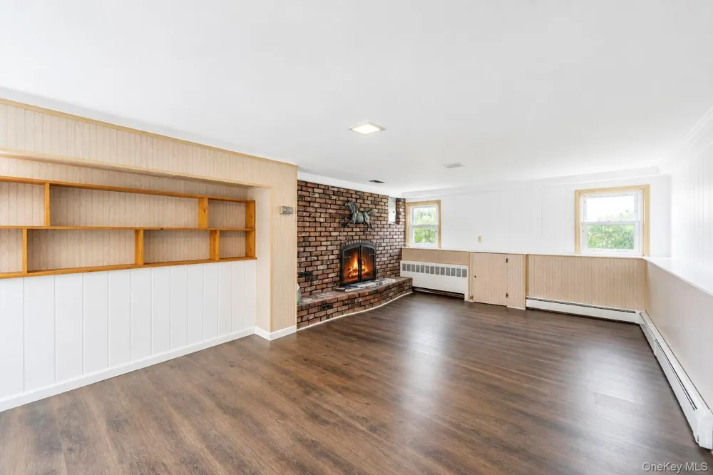 1425 Pine Drive Bay Shore, NY 11706