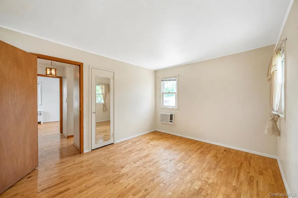 1425 Pine Drive Bay Shore, NY 11706