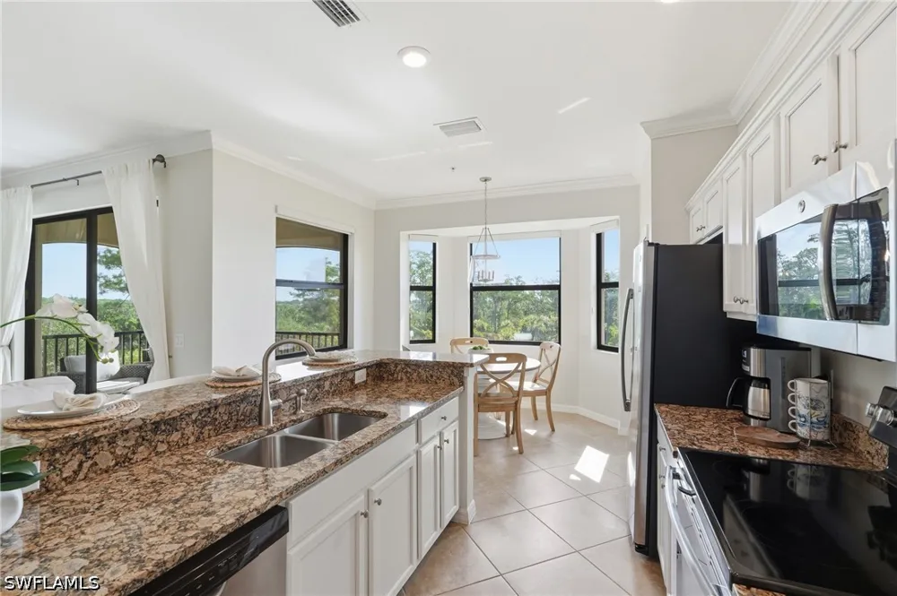 Giaveno Circle #1742 Naples, FL 34113