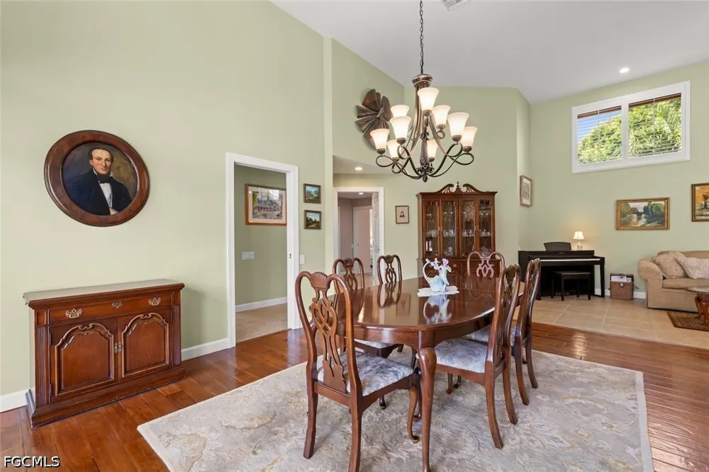 Tweedale Circle Fort Myers, FL 33912