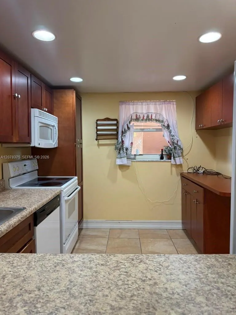 3261 Holiday Springs Blvd #401 Margate, FL 33063