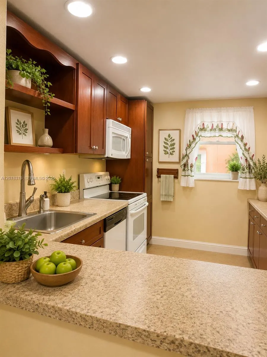 3261 Holiday Springs Blvd #401 Margate, FL 33063