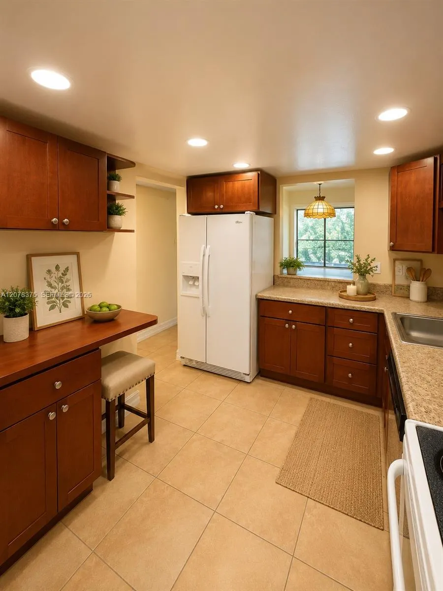 3261 Holiday Springs Blvd #401 Margate, FL 33063