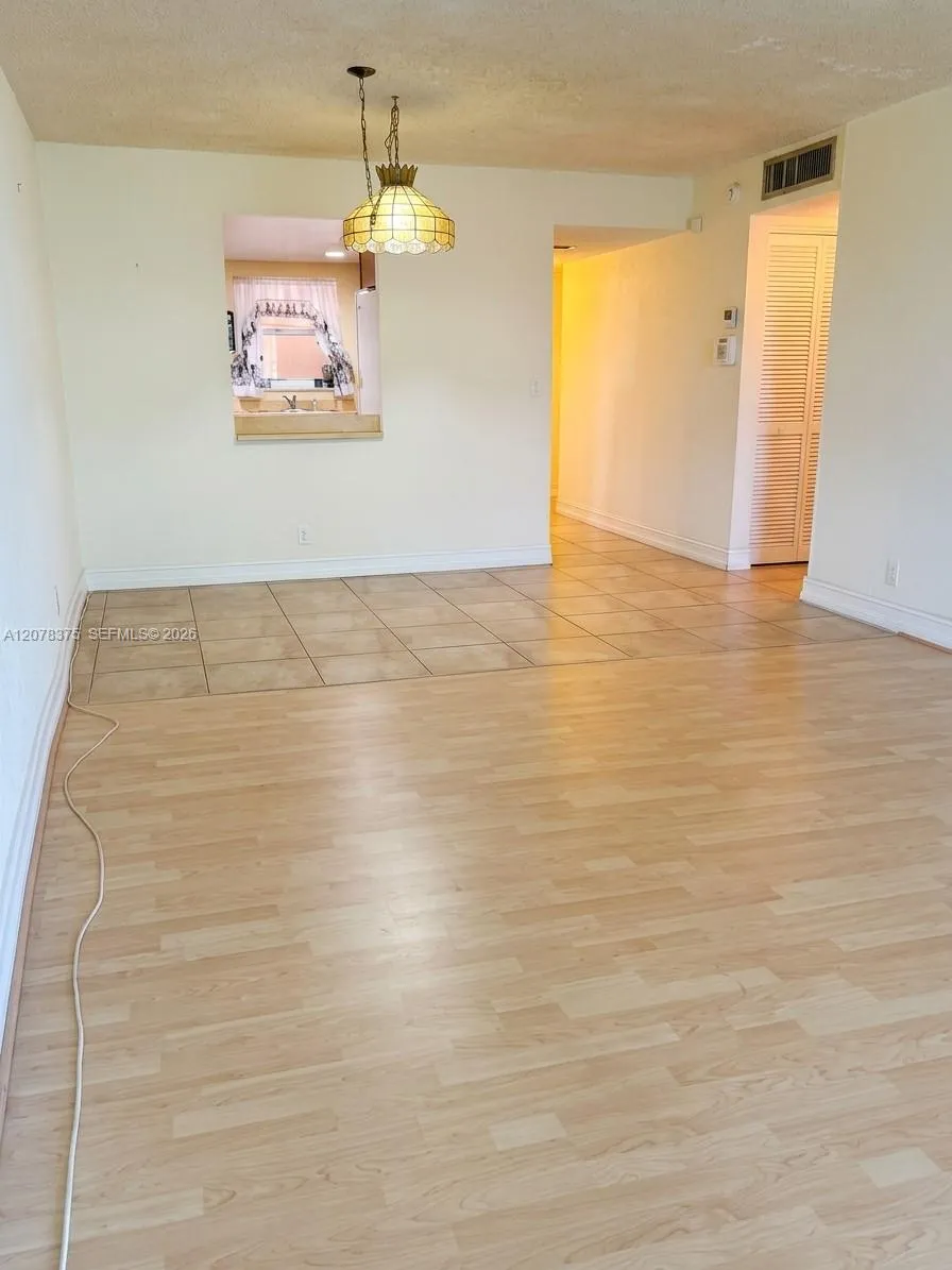 3261 Holiday Springs Blvd #401 Margate, FL 33063