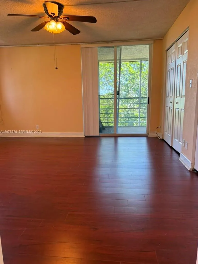 3261 Holiday Springs Blvd #401 Margate, FL 33063