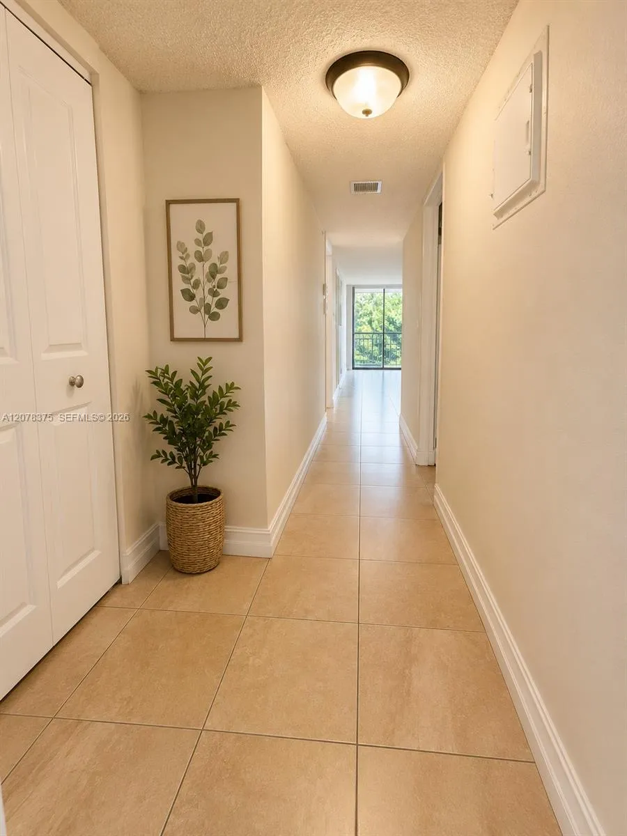 3261 Holiday Springs Blvd #401 Margate, FL 33063