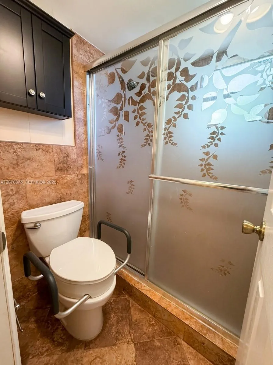 3261 Holiday Springs Blvd #401 Margate, FL 33063