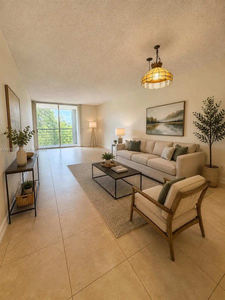 3261 Holiday Springs Blvd #401 Margate, FL 33063