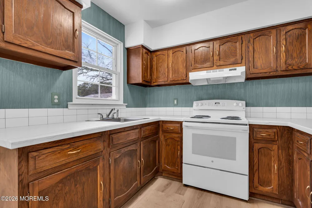 2 Deerfield Drive #52 Whiting, NJ 08759