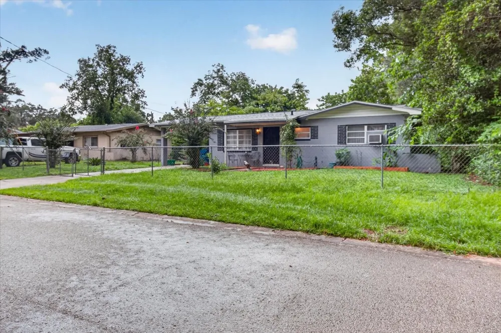 21385 LEHOUIER DRIVE Brooksville, FL 34601