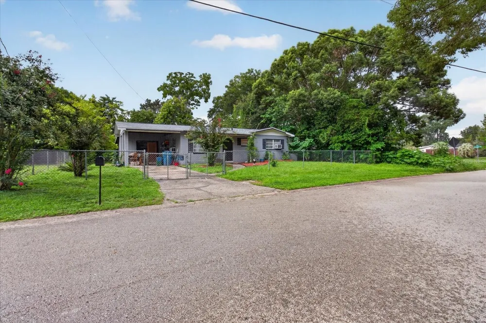 21385 LEHOUIER DRIVE Brooksville, FL 34601