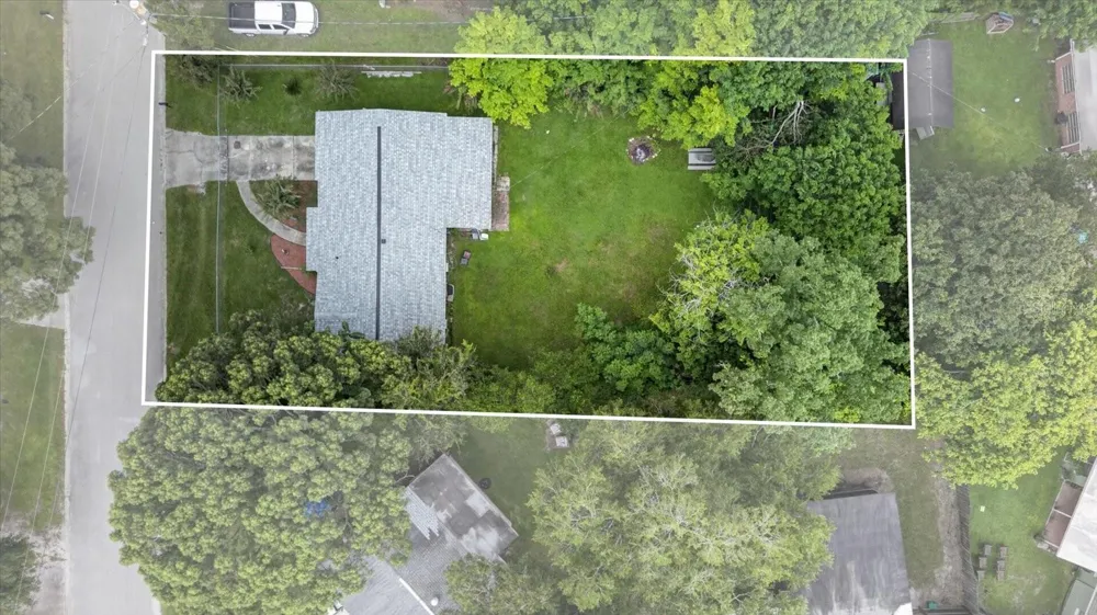 21385 LEHOUIER DRIVE Brooksville, FL 34601