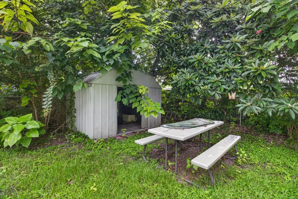 21385 LEHOUIER DRIVE Brooksville, FL 34601