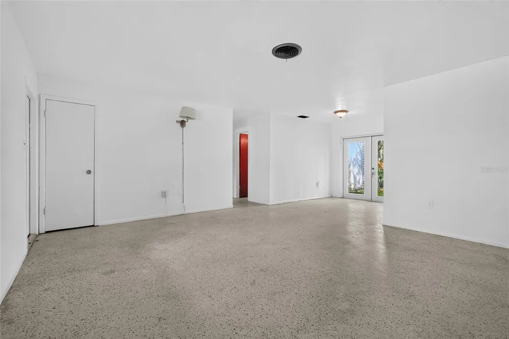 4923 BROOKMEADE DRIVE Sarasota, FL 34232