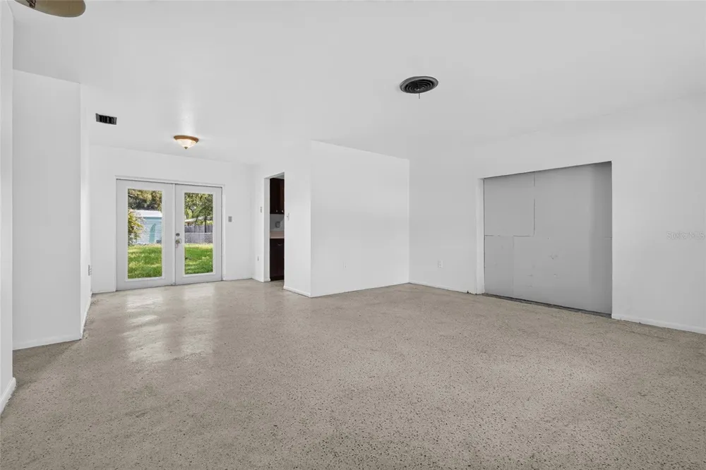 4923 BROOKMEADE DRIVE Sarasota, FL 34232