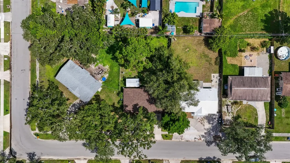 4923 BROOKMEADE DRIVE Sarasota, FL 34232