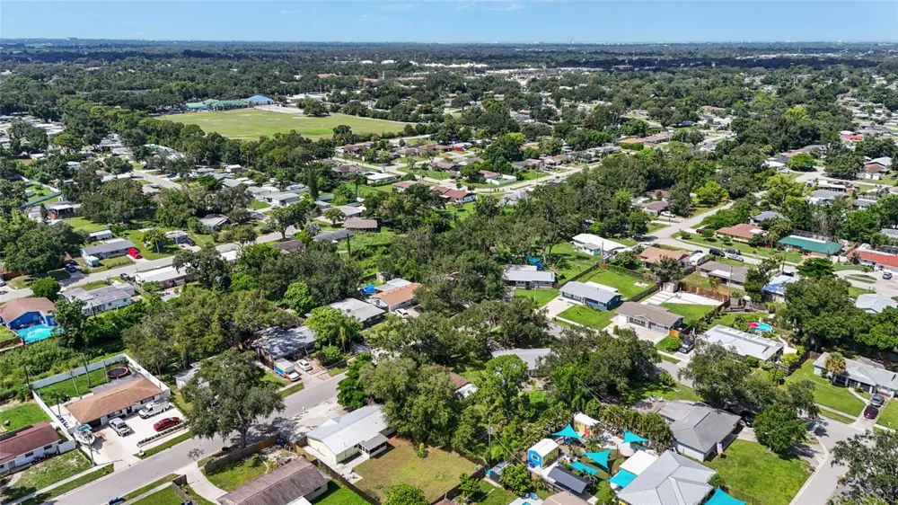 4923 BROOKMEADE DRIVE Sarasota, FL 34232