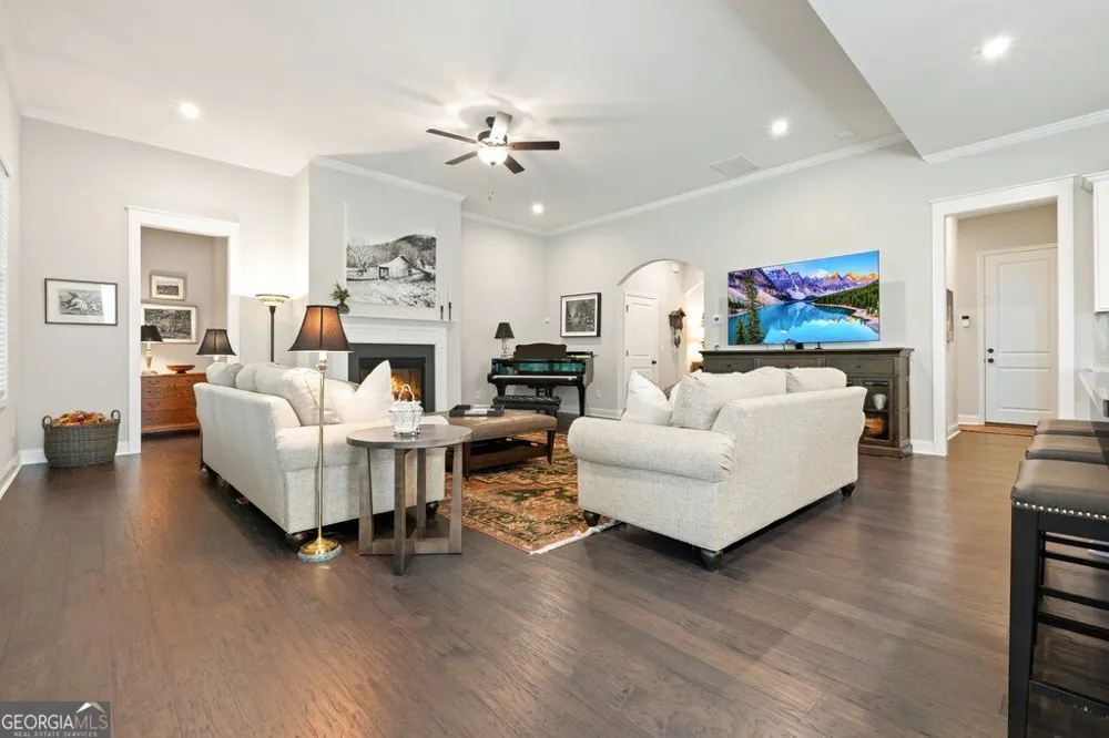 213 Fieldbrook XING Canton, GA 30115