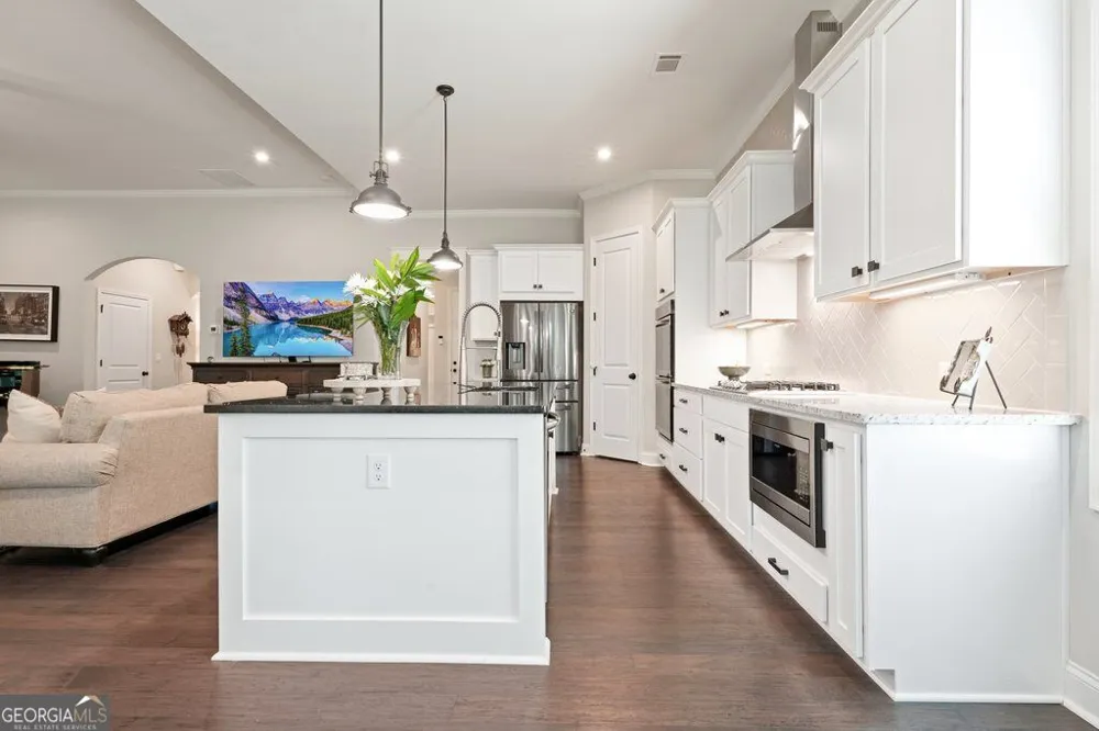 213 Fieldbrook XING Canton, GA 30115