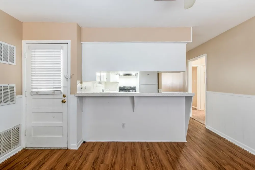 2802 ST EDWARDS CIRCLE #B Austin, TX 78704