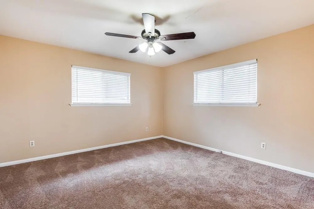 2802 ST EDWARDS CIRCLE #B Austin, TX 78704
