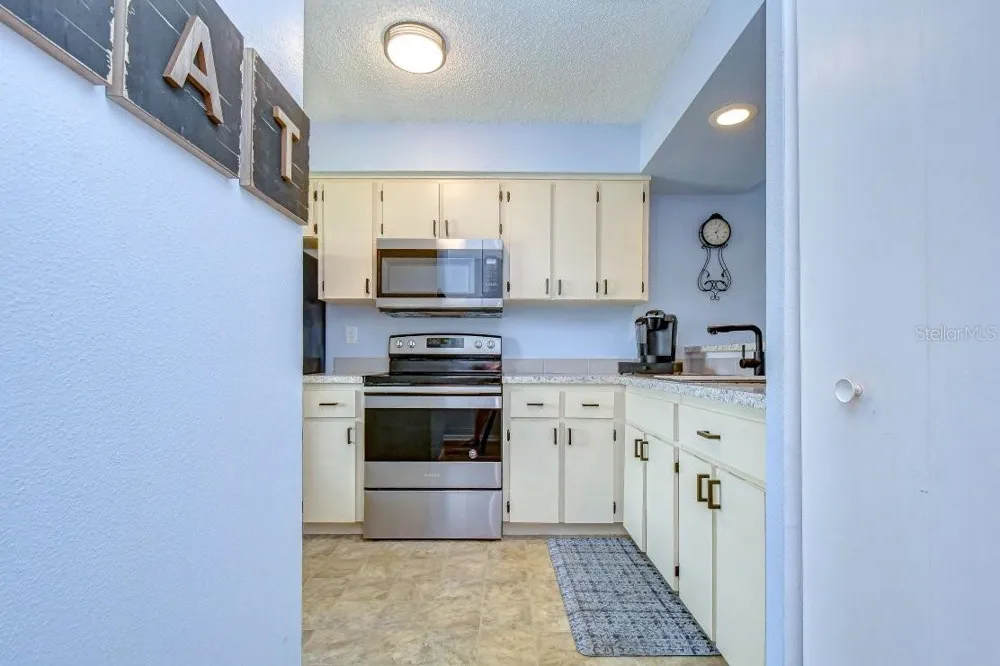 4925 MYRTLE OAK DRIVE #25 New Port Richey, FL 34653