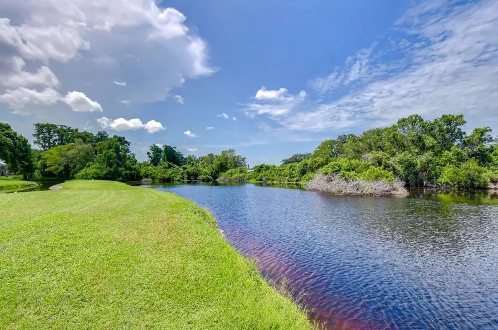 4925 MYRTLE OAK DRIVE #25 New Port Richey, FL 34653