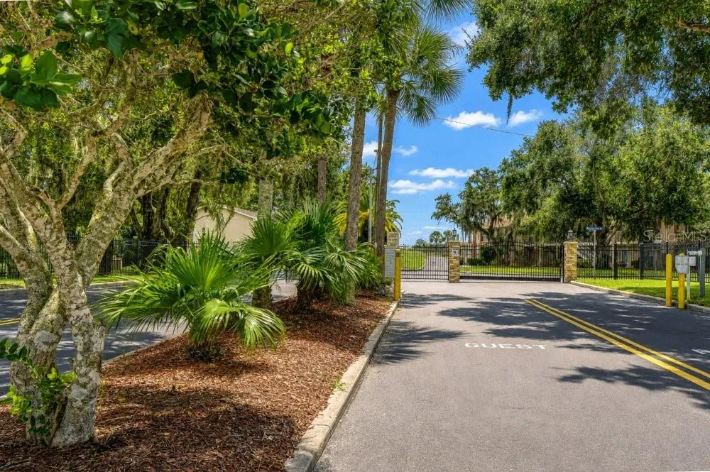 4925 MYRTLE OAK DRIVE #25 New Port Richey, FL 34653